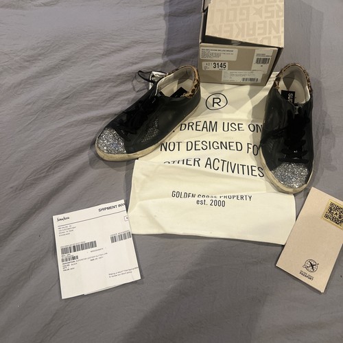 Golden goose - golden,