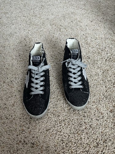 Golden goose - golden,