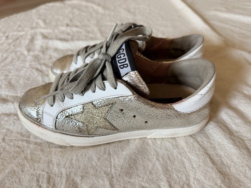 Golden goose - golden,